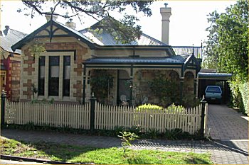 Chez
Bogle